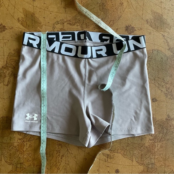 Under Armour Women's Pink Shorts - Picture 7 of 10